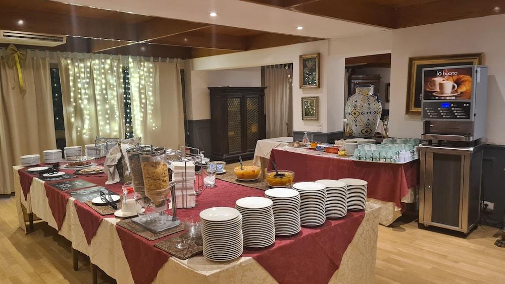 Parco Tirreno Hotel Рим Экстерьер фото